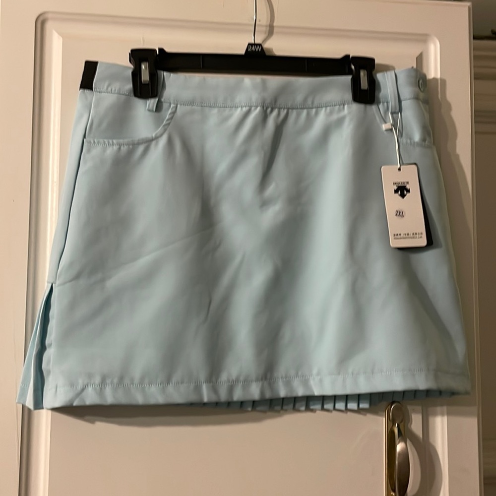 Descente golf skirt B044